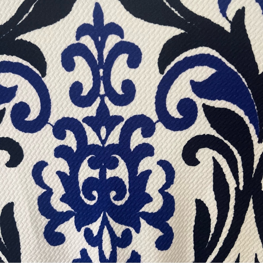 Everly damask printed skater dress blue and white stretch scoop back size small - Picture 5 of 5